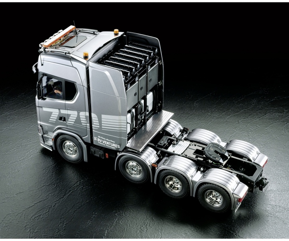 1:14 RC Scania 8x4/4 Gun Met.