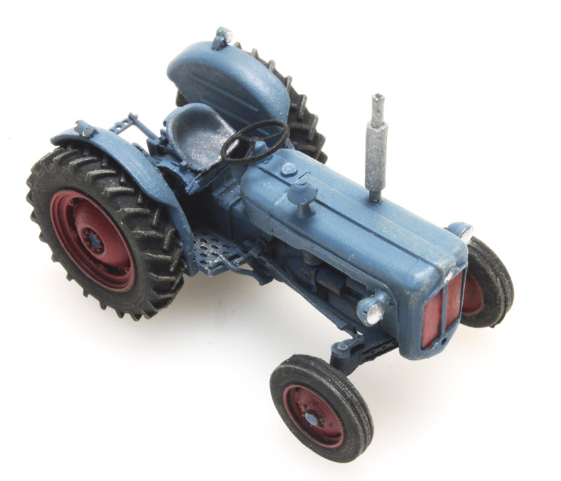 Traktor Ford Dexta blau - 1:87  Fertigmodell aus Resin, lackiert